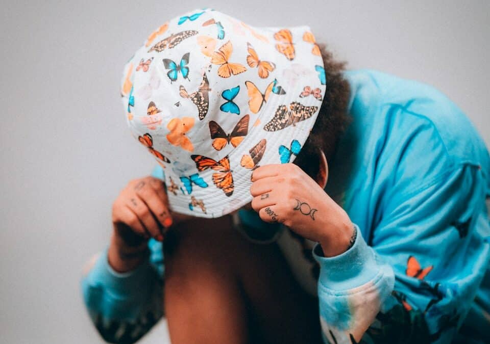 The Stylish World of Men’s Bucket Hats: A Comprehensive Style Guide